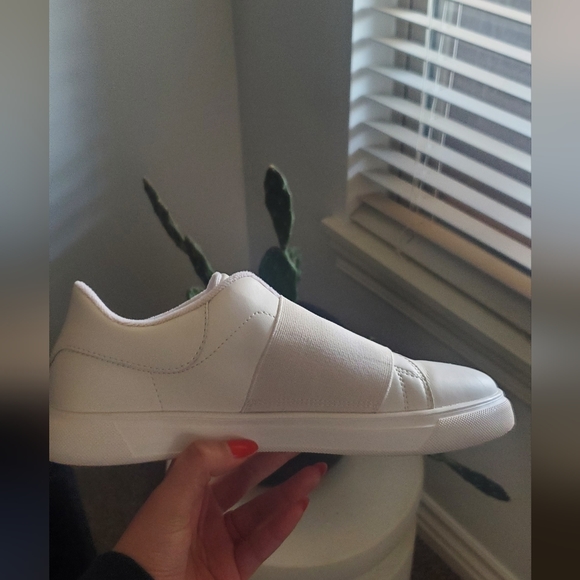 Vince camuto - Picture 5 of 6